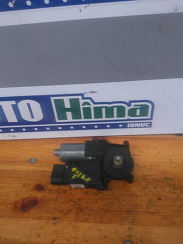 Motoras macara dreapta fata MERCEDES A-Class W168 1997-2005