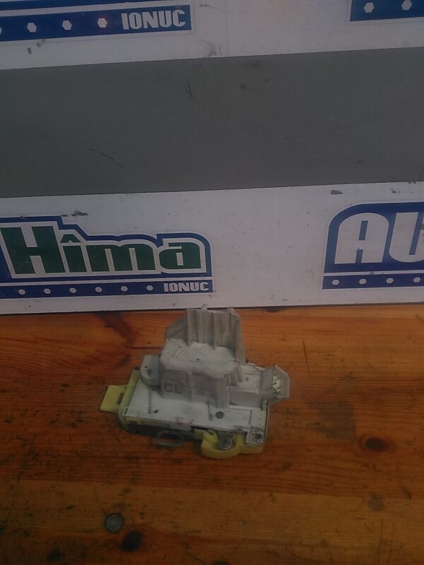 Broasca usa fata dreapta FORD Mondeo MK2 1996-2000