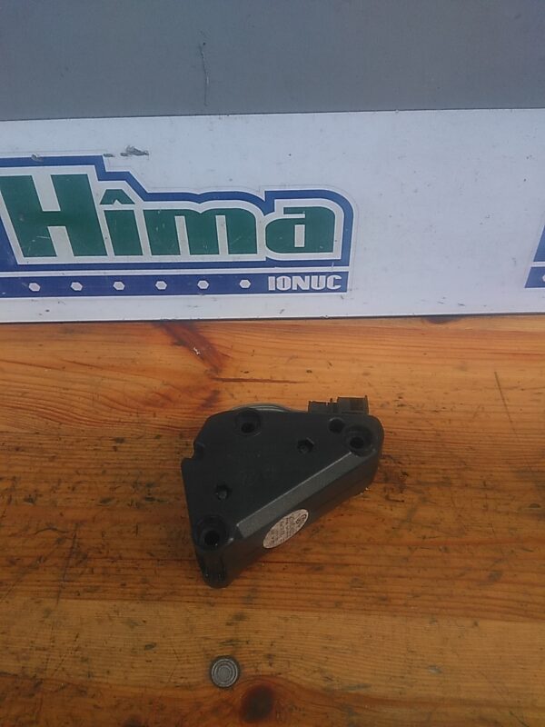 Amplificator audio stanga fata VOLKSWAGEN Golf V 1K 2003-2010