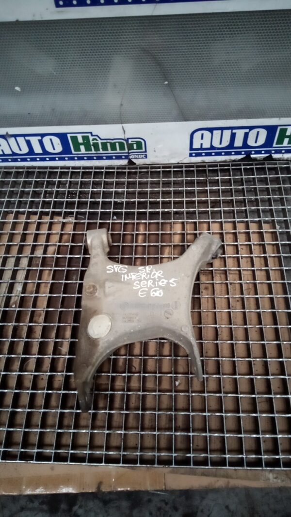 Brat axa spate inferior stânga BMW Seria V E60 2004-2010