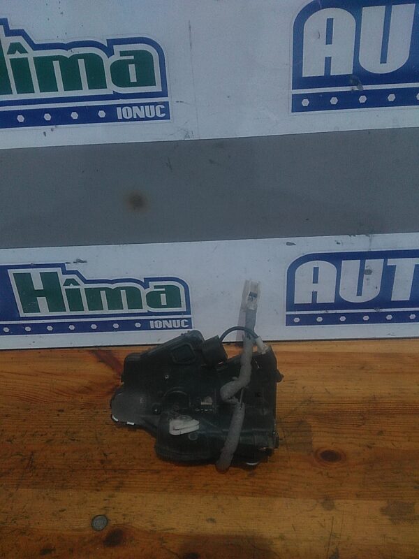 Broasca usa fata dreapta BMW Seria III E46 1997-2006