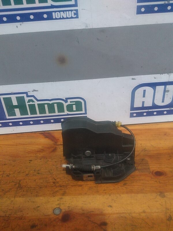 Broasca usa stanga fata BMW Seria VII E65 2001-2008