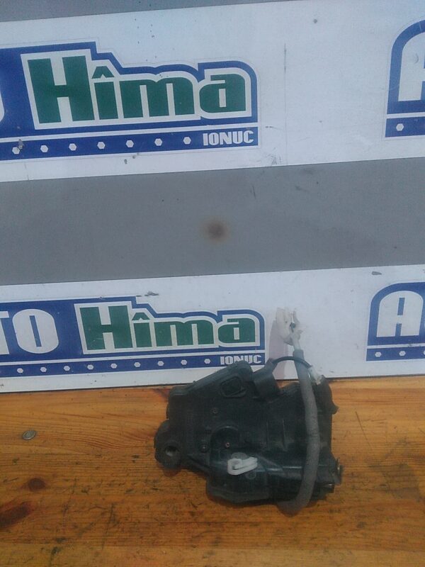 Broasca usa fata dreapta BMW Seria III E46 1997-2006