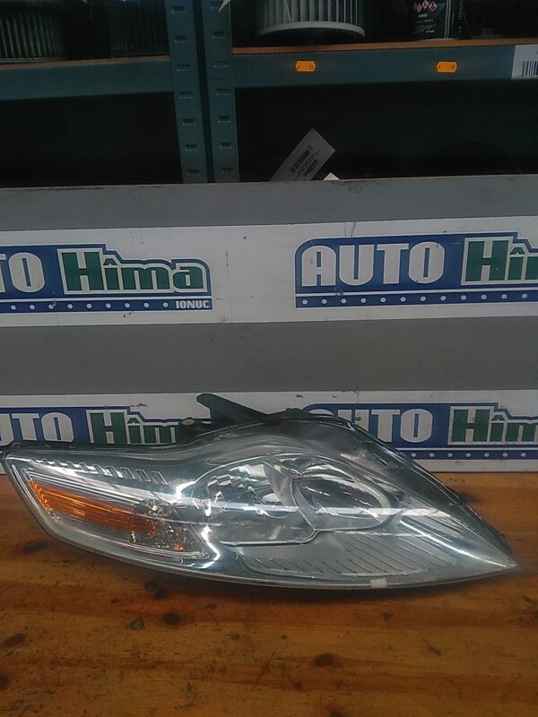 Far dreapta FORD Mondeo MK4 2007-2014 volan pe stanga