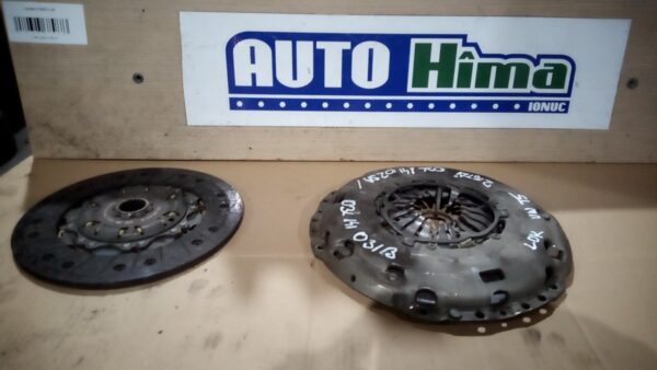 Placa presiune si disc ambreiaj LUK VOLKSWAGEN T5  2003-2010  2.5TDI