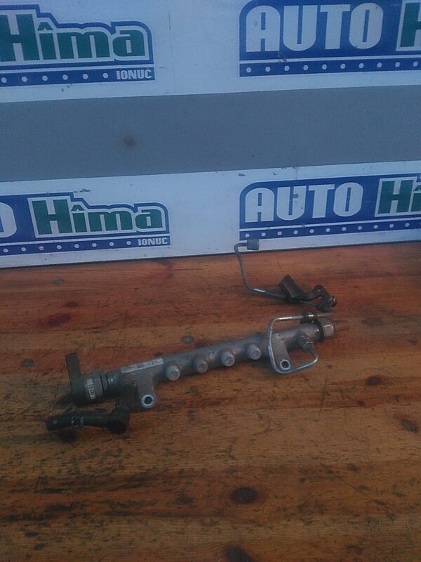 Rampa injectoare AUDI A5 8T 2007-2016 2.0 TDI