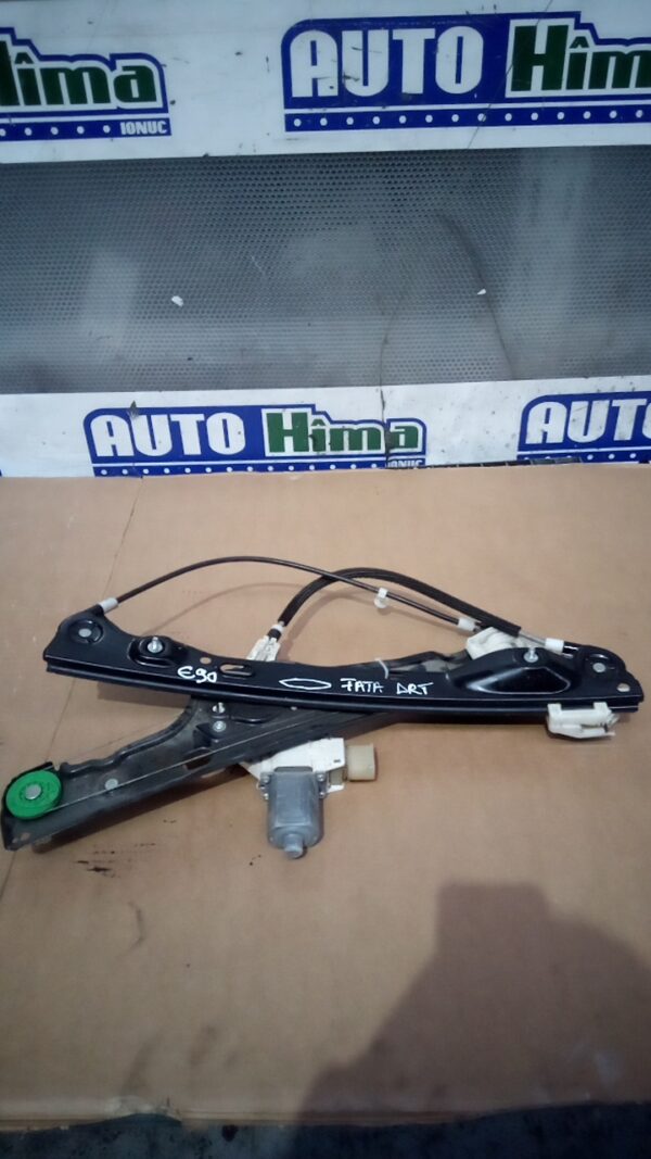 Macara geam usa fata dreapta electrica cu motoras BMW Seria 3 E90 2004-2013