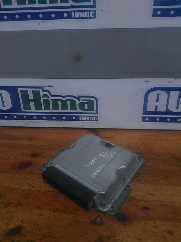 Calculator motor RENAULT Trafic II 2001-2014 1.9 DCI