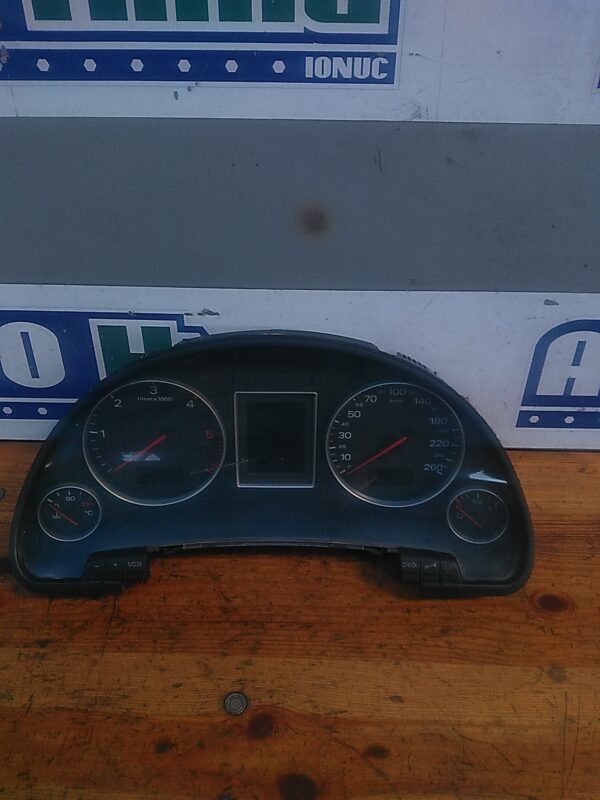 Ceas bord AUDI A4 B6 2000-2005 2.5 TDI