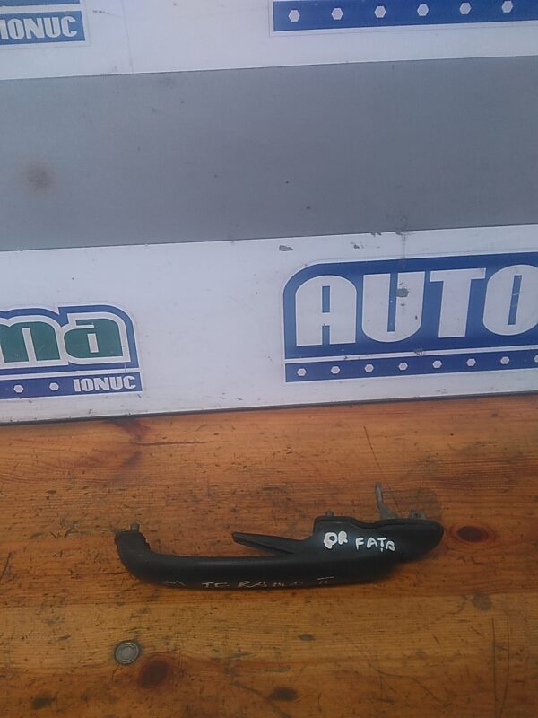 Maner exterior usa dreapta fata NISSAN Terrano 2 1993-2006