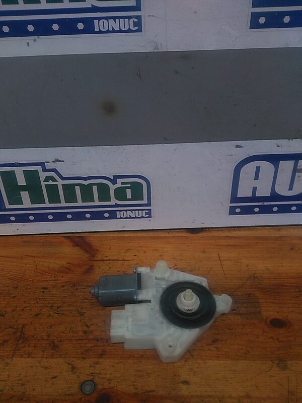 Motoras macara dreapta spate VOLKSWAGEN Golf  VII 2012-2020