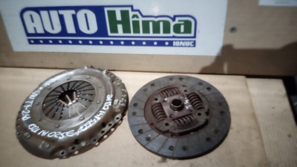 Placa presiune si disc ambreiaj LUK  VOLKSWAGEN T4 1990-2004 2.4D