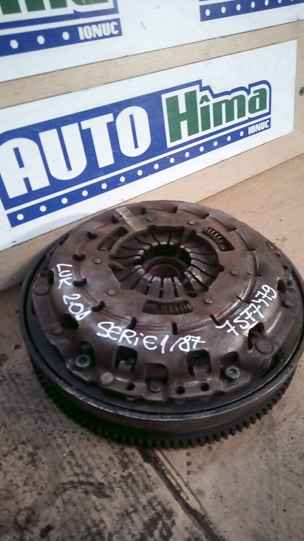 Kit ambreiaj LUK masa dubla BMW Seria 1 E87 2004-2011 2.0D