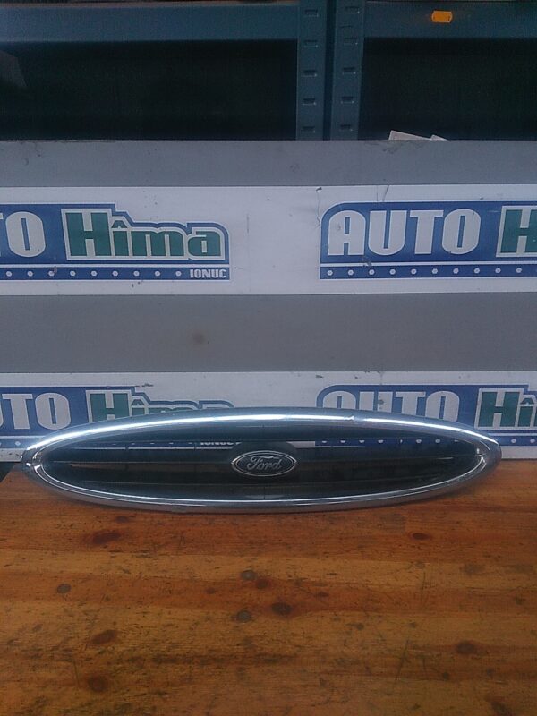 Grila fata FORD Mondeo MK2 1996-2000
