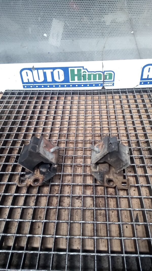 Suport motor STANGA DREAPTA NISSAN Navara D40 2004-2021  2.5DCI