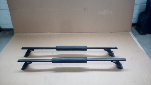 Set bari transversale STANGA DREAPTA THULE VOLKSWAGEN T5 2003-2010 (model scurt)