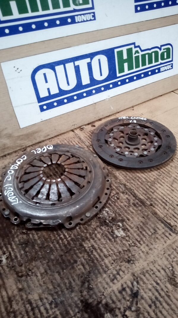 Placa presiune ambreiaj si disc ambreiaj LUK OPEL Combo C 2001-2012 1.3CDTI