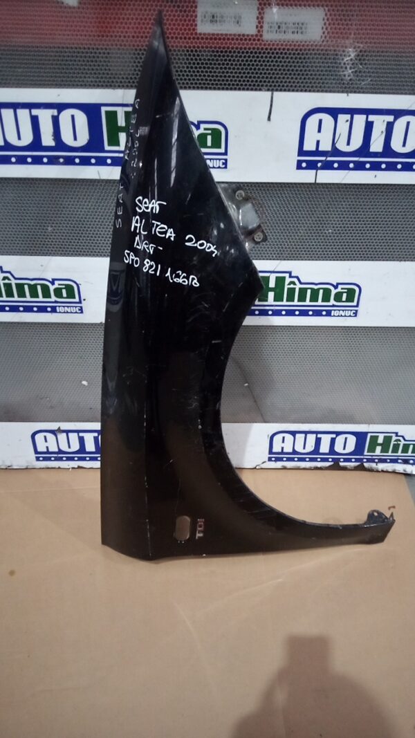 Aripa fata dreapta neagra SEAT Altea 5P1 2004-2009