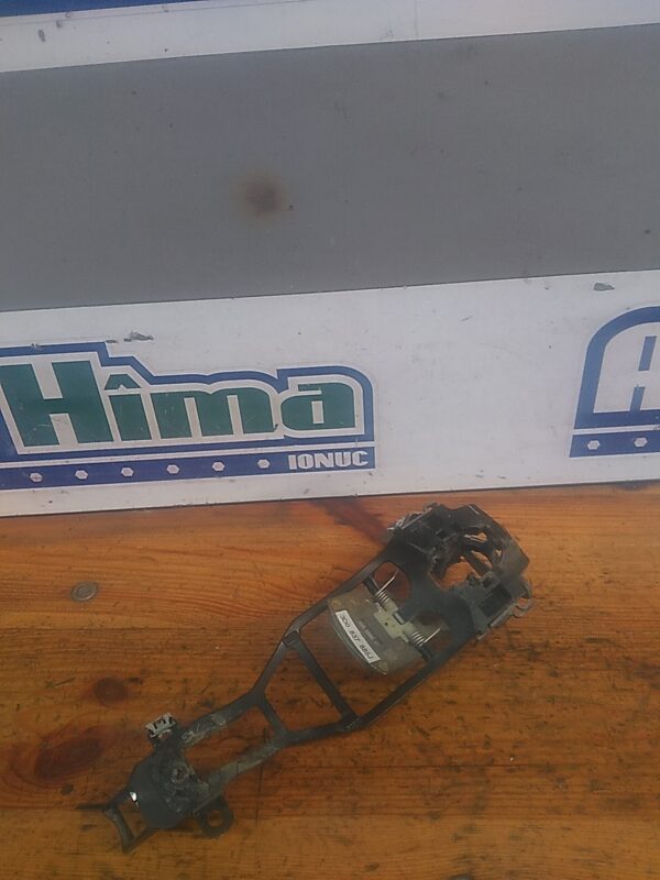 Maner usa stanga fata VOLKSWAGEN Phaeton GP1 2002-2009