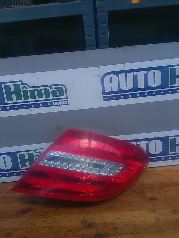 Stop dreapta cu LED MERCEDES C-Class W204 2007-2015