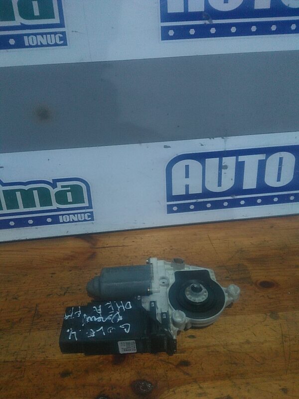 Motoras macara dreapta fata VOLKSWAGEN Golf IV 1J 1997-2005