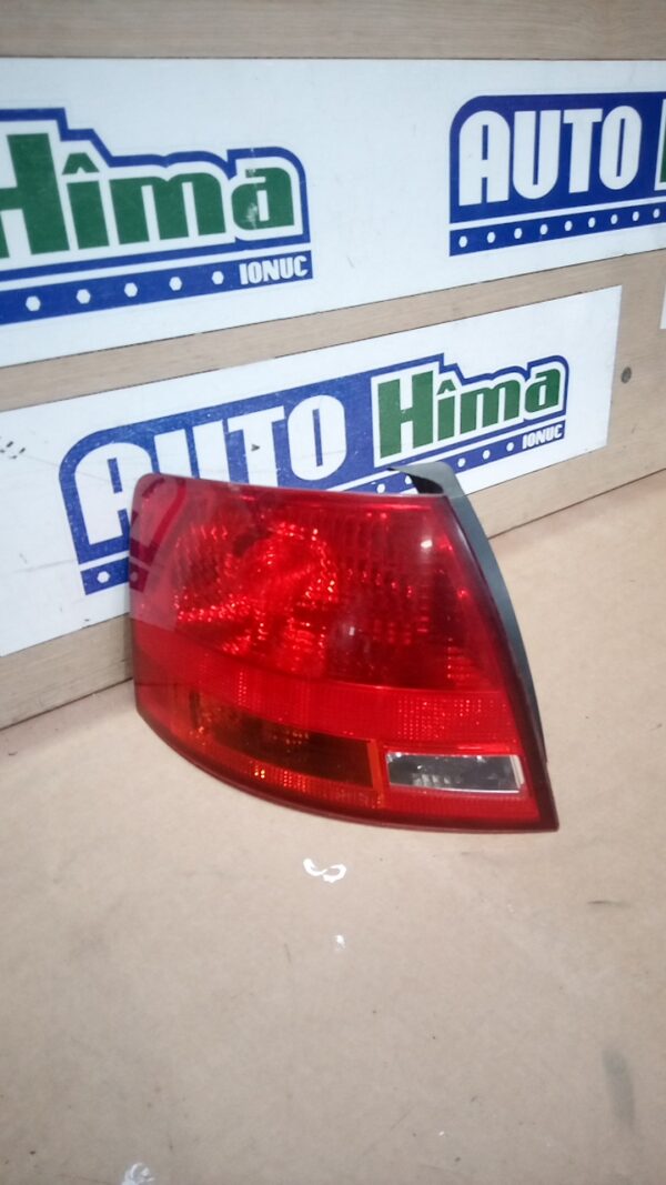 Stop stanga AUDI A4 B7 2004-2008 (Combi)