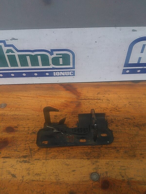 Broasca capota VOLKSWAGEN Golf V 1K 2003-2010