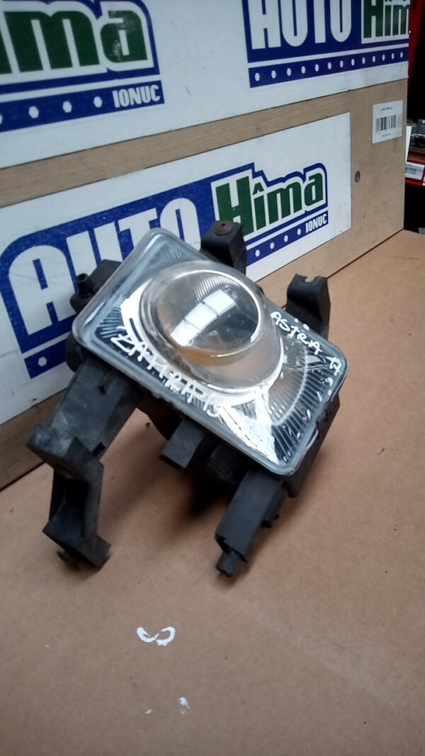Proiector ceata stanga OPEL Zafira B 2005-2014 (Astra H)