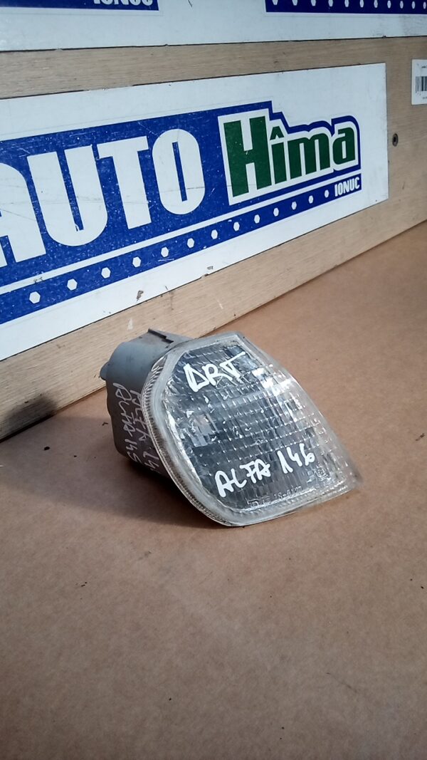 Lampa semnalizare fata dreapta alba TYC ALFA ROMEO 146 1995-2000