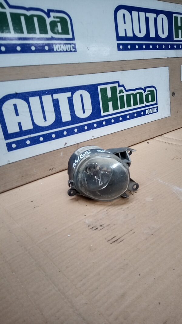 Proiector ceata stanga VALEO AUDI A4 B5 1994-2001