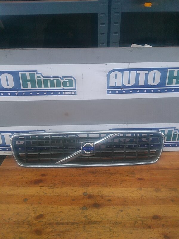 Grila fata VOLVO S40 MK2 2004-2012