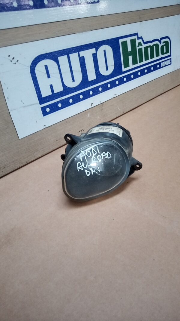 Proiector dreapta VALEO AUDI A6 4B C5 (Allroad) 1997-2004