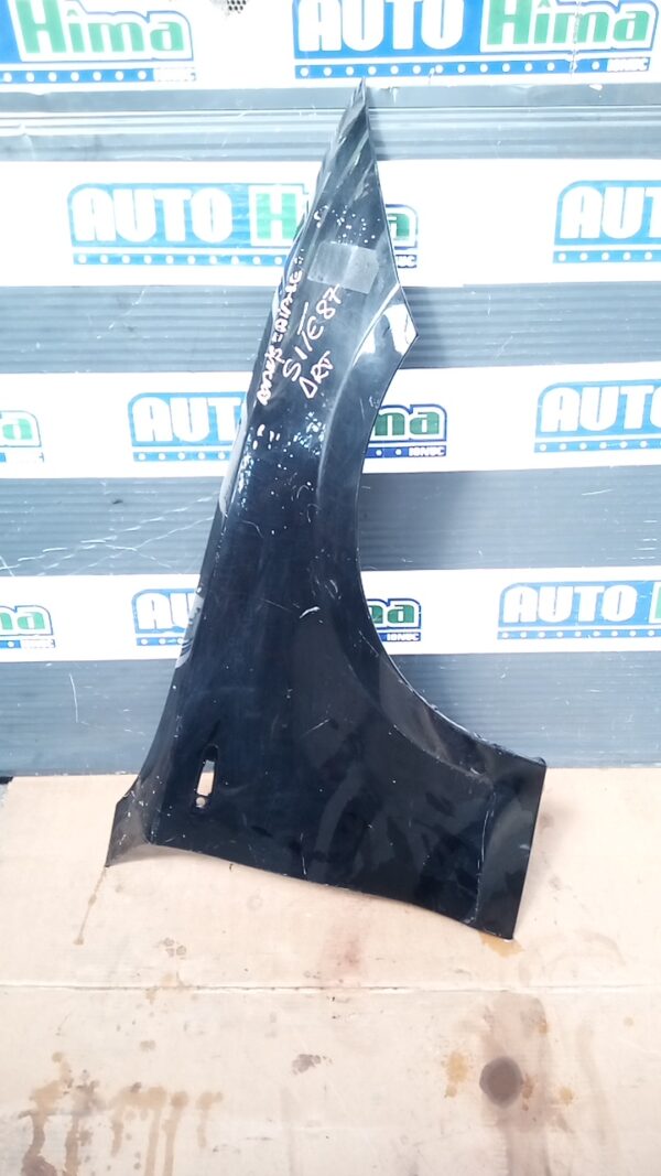 Aripa fata dreapta neagră BMW Seria 1 E87 2004-2011