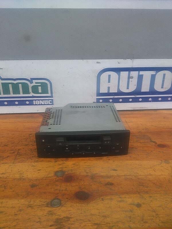 Radio casetofon RENAULT Kangoo 1 1997-2007