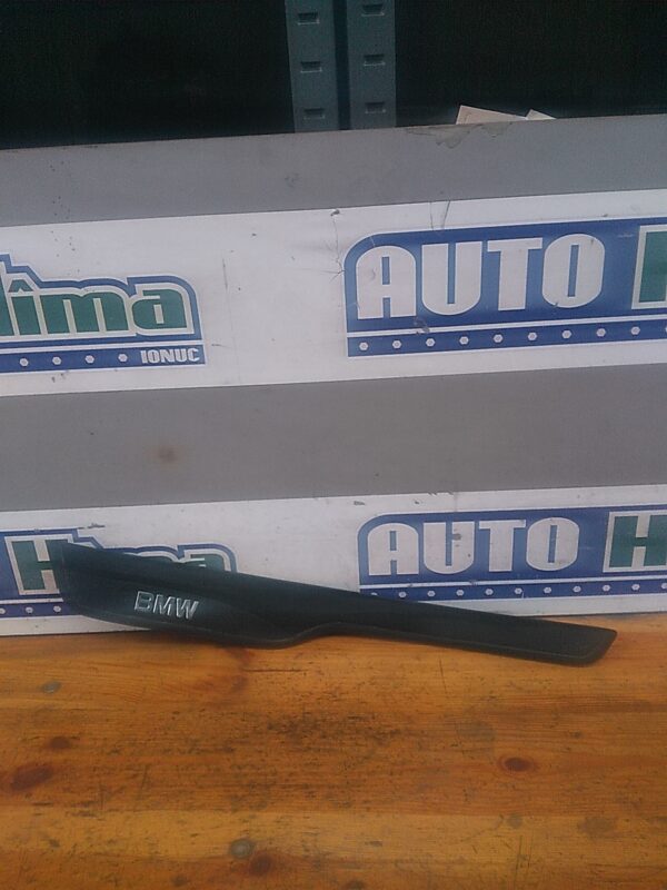 Prag usa stanga spate BMW Seria III E90 2004-2013