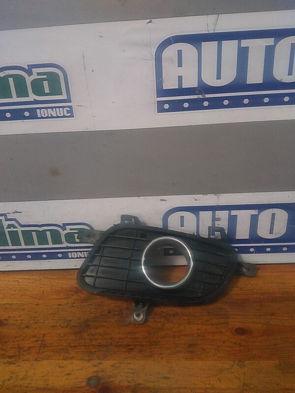 Grila proiector stanga MERCEDES A-Class W169 2004-2012