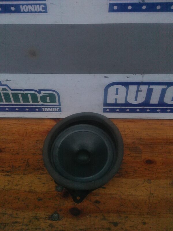 Boxa fata, BMW X5 E53 1999-2006