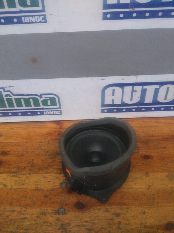 Boxa fata, BMW X5 E53 1999-2006