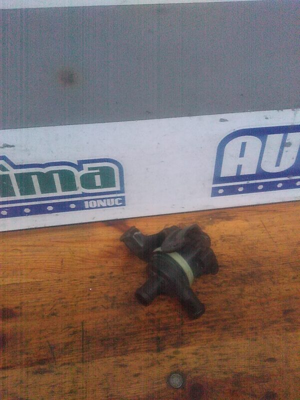 Pompa apa suplimentara VOLKSWAGEN Touareg 7L 2002-2010 3.0 TDI