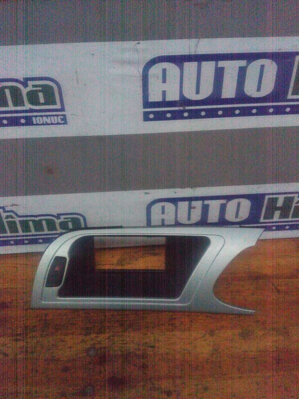 Ornament bord cu buton avarii pentru volan dreapta AUDI A4 B8 2008-2016