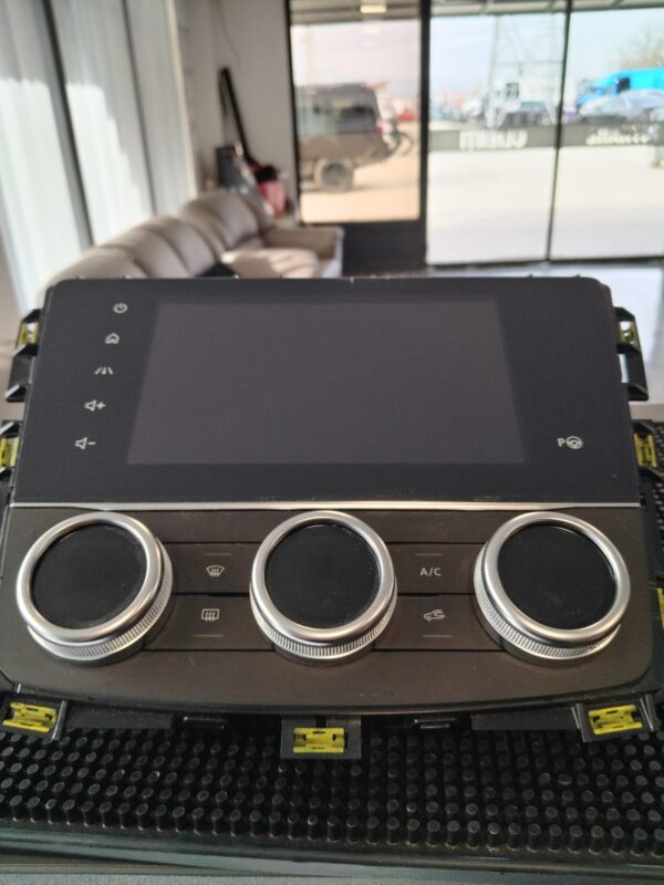 Climatronic cu display Renault (HA_, HL_) 2015-2023 280906783R