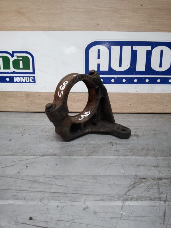 Suport fonta planetara dreapta fata cutie automata Volvo S60 MK1 2000-2009 2.4D5 9143465