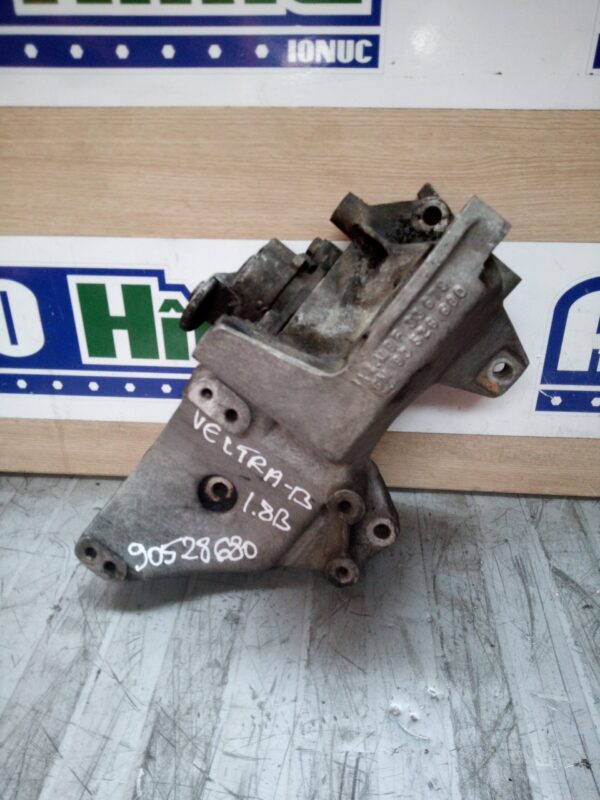 Suport accesorii motor aluminiu Opel Vectra B 1.8B 1995-2002 COD OEM 90528680