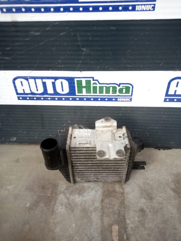 Radiator intercooler 28271-27250 / 2.0CRDI Hyundai Tucson MK1 (JM)  2004-2009