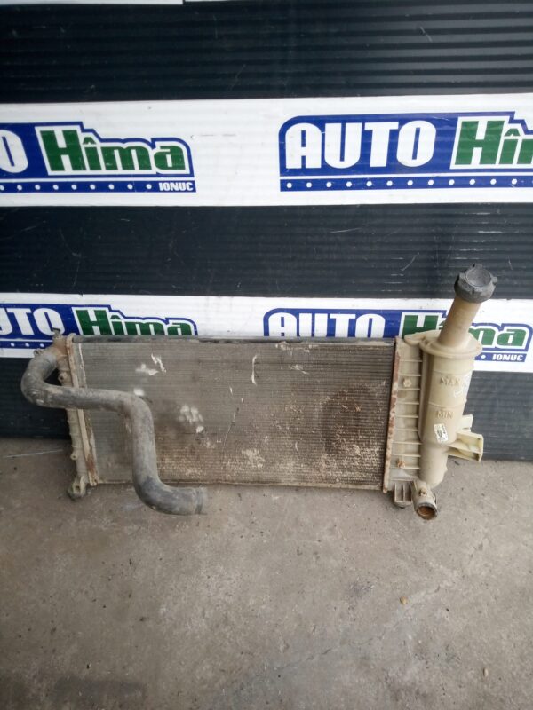 Radiator apa 823761100 / 1.2B FIAT Punto 1 176  1993-1999