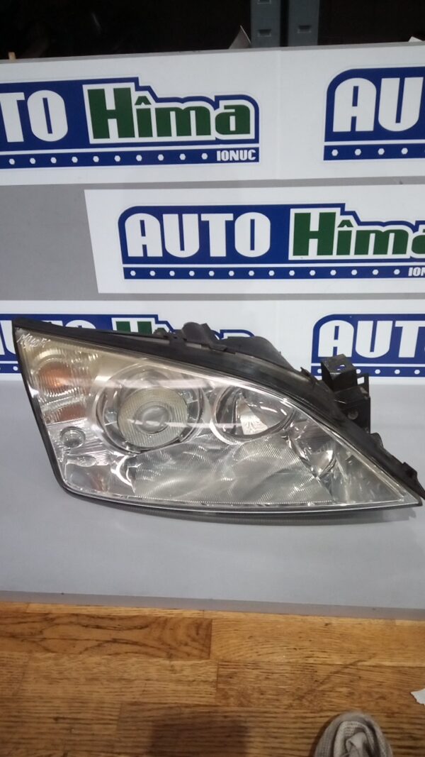 Far dreapta 1S71-13005-DJ 0301174672 Ford Mondeo MK3  2000-2007