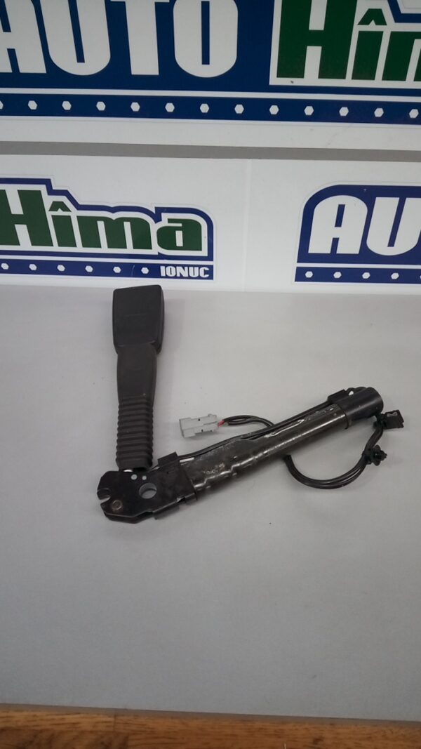Pretensioner centura dreapta fata 7126296 BMW Seria 3 E90  2004-2013