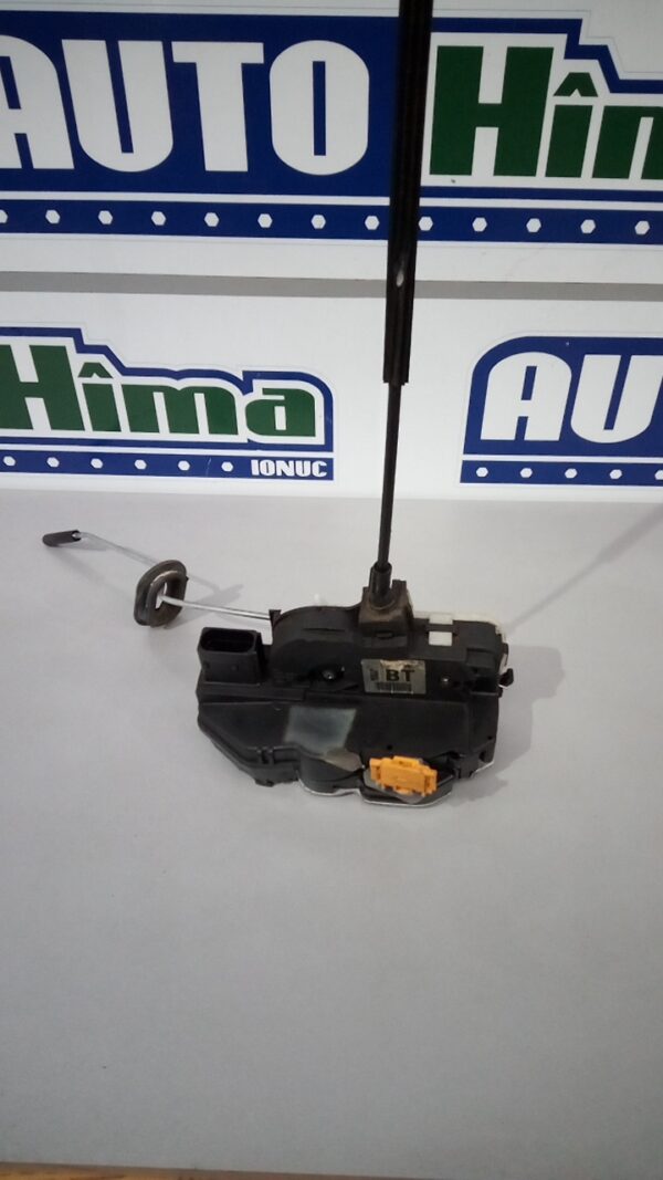 Broasca usa dreapta spate fara cod Opel Astra J 2009-2015