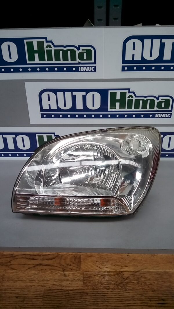 Far stanga fara cod  Kia Sportage II (JE/KM)  2004-2010