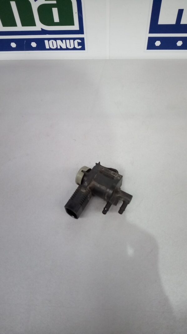 Supapa vacuum 1K0906283A 2.0 TDI  Volkswagen Golf 5 1K  2003-2010
